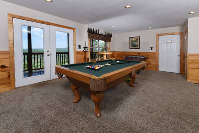 Getaway Mountain Lodge lower level game room with pool table