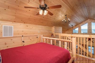 Lighthouse Harbor upper level open loft
