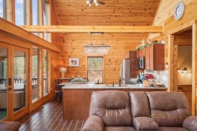 Winter Ridge living room and kitchen