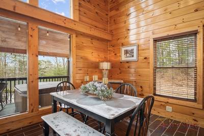 Winter Ridge dining area