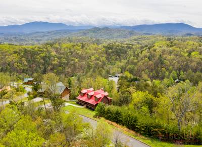 A Cabin of Dreams located in the Great Smoky Mountains