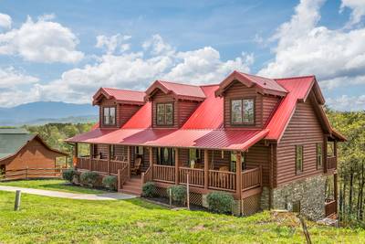 A Cabin of Dreams mountain setting