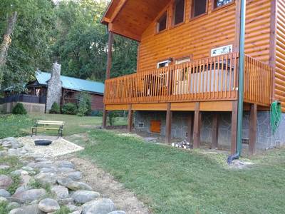 Lighthouse Harbor outdoor fire pit on the Little Pigeon River