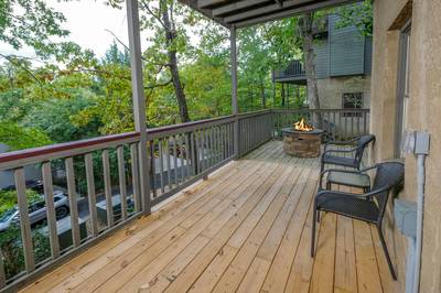 Adele's Retreat lower level covered deck