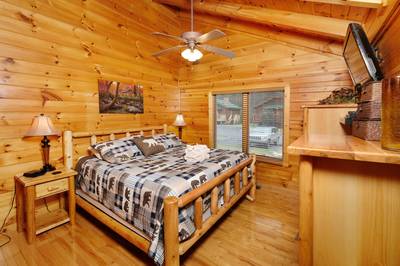 Down by the River bedroom two with king size bed