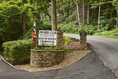 Gatlinburg Cabin Rental Chalet Village Club House