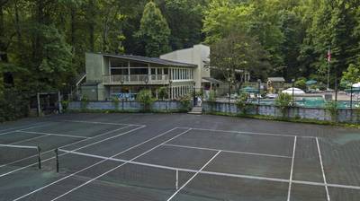 Gatlinburg Cabin Rental Chalet Village Tennis Courts