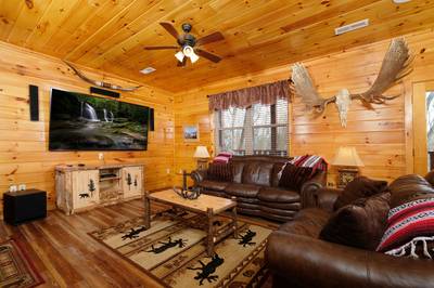 Antler Run second floor sitting area