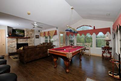 Sunset View Chalet living room and game room area