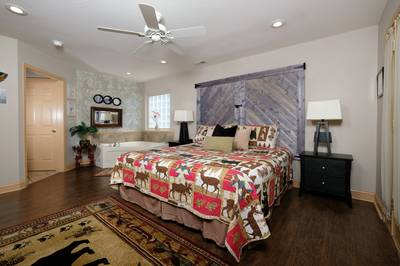 Sunset View Chalet bedroom with king size bed