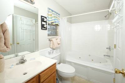 Whispering River bathroom 2 with jetted tub/shower combo