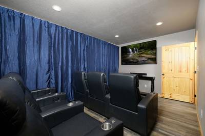 Wild Heart Lodge - Theater room