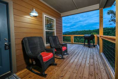 Wild Heart Lodge - Entry deck area