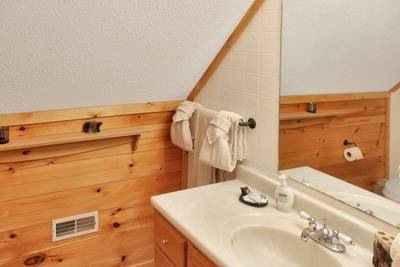 Fuzzy Bear upper level bathroom 2