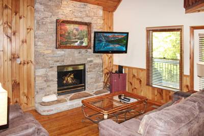 Mountain Side living room with 40-inch flat screen tv