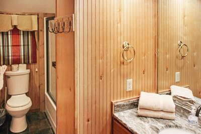 Mountain Side main level bathroom 1