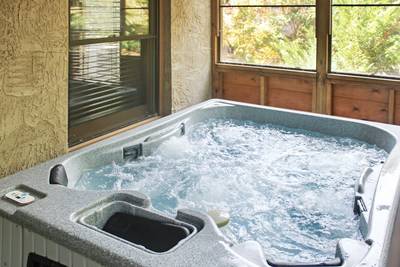 Mountain Side hot tub