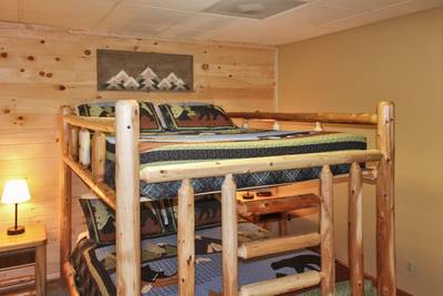 Forest Hollow lower level bedroom with bunk beds