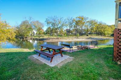 River Livin picnic table and outdoor fire pit located next to the Little Pigeon River 