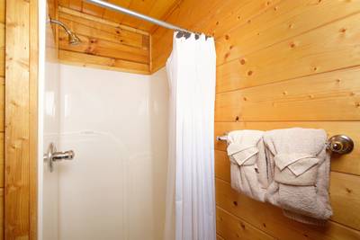 River Livin bathroom 2 with walk-in shower
