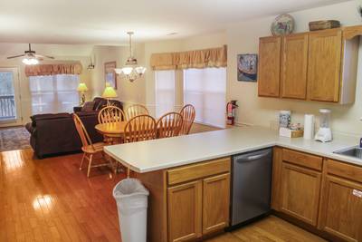 Grand River Canyon fully furnished kitchen and dining area