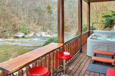 Creekside Lodge lower level covered deck