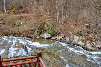 Creekside Lodge waterfalls