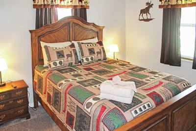 Rustic Acres bedroom 2 with queen size bed