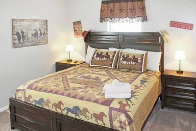Rustic Acres bedroom 3 with king size bed