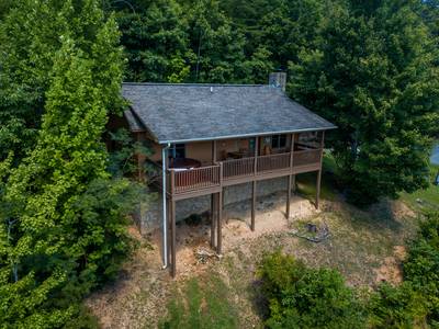 Bearfootin covered back deck