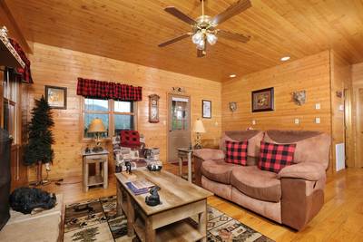 Bearfootin living room and dining area