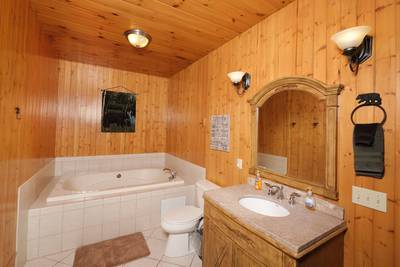 Bearfootin bathroom 2 with whirlpool tub