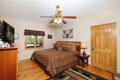 Nestled Inn bedroom with king size bed