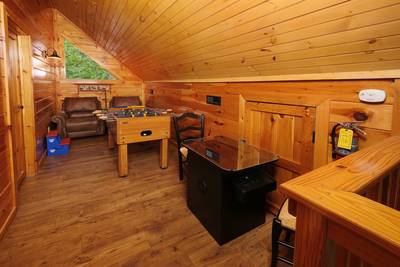 My Pigeon Forge Cabin upper level loft area