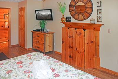 A Beary Good Time bedroom two
