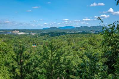 Angels View - Panoramic Mountain View