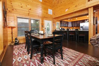 Angels View dining area and fully furnished kitchen