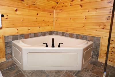 Angels View upper level bathroom 2 whirlpool tub