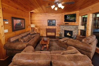 Angels View lower level sitting area with gas fireplace