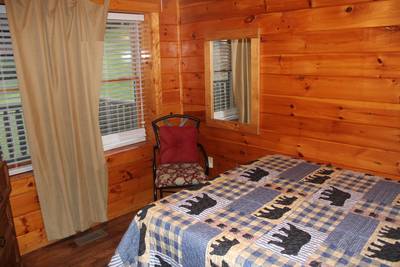 Three Bears lower level bedroom 2