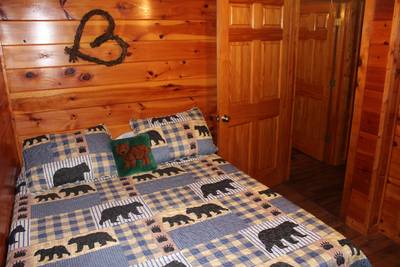 Three Bears lower level bedroom 2 with queen size bed