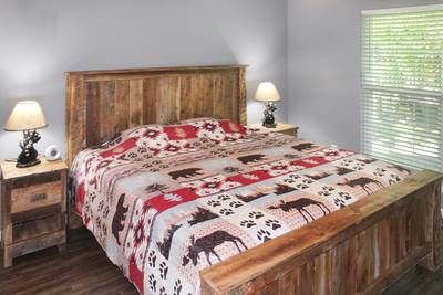 Wolff Lodge - Bedroom Two
