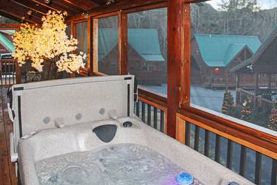 Spa Dee Dah 2 Person Hot Tub