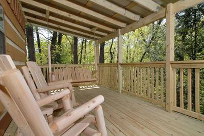 Cozy Bear Escape back deck with swing