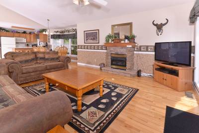 Pigeon Forge Living Room Area