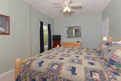 Pigeon Forge Three Bedroom Cabin Rental