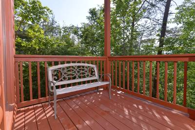 Pigeon Forge Chalet Rental Outdoor Seating Area
