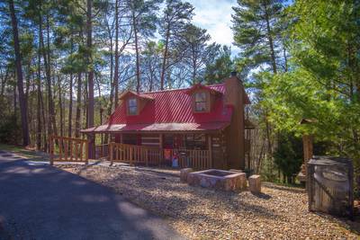 Cozy Bear Escape parking area